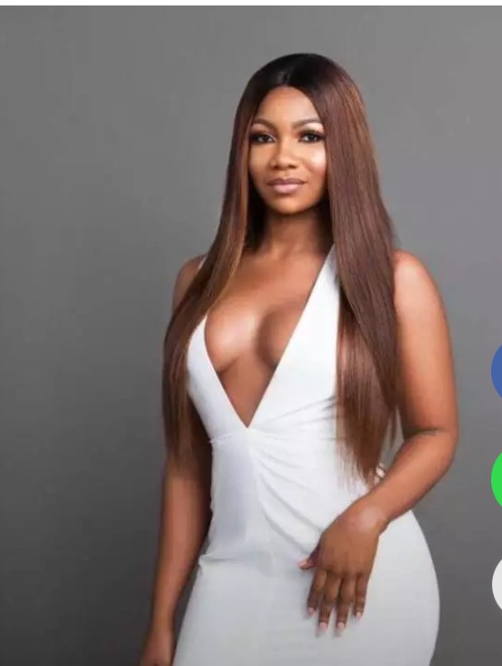 Tacha Unveils Her New iPhone eleven (Video)