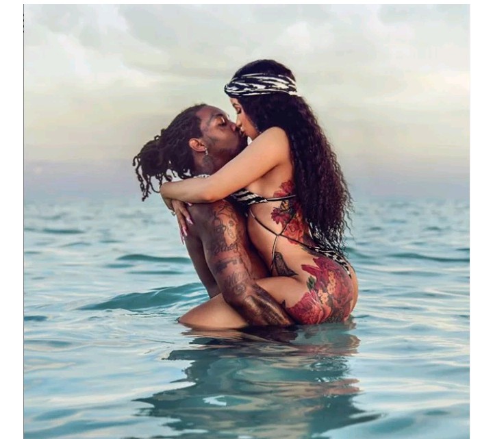 Cardi B and Offset share a kiss in the Ocean as they jet ski in Turks and Caicos(photos)